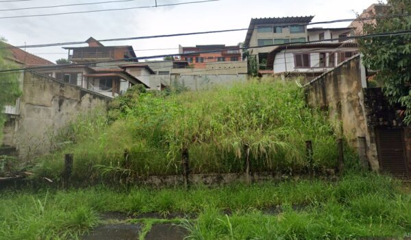 Lote no bairro São Bento AMC214