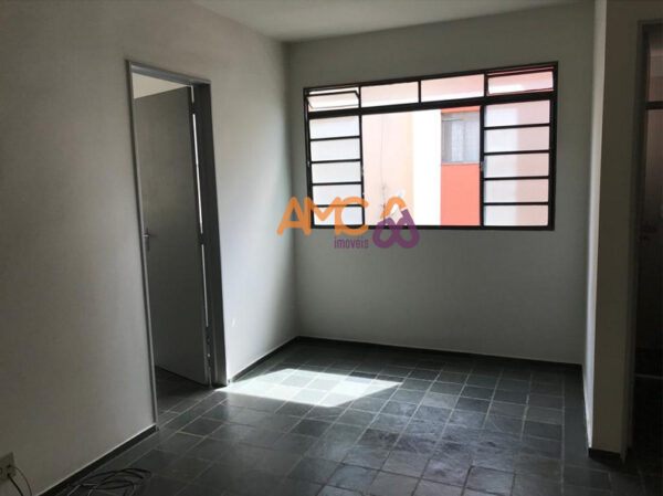 Apartamento 02 qts, no Jardim Europa AMC326