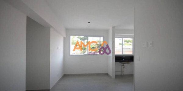 Apartamento 2 qts, no Vila Paris AMC498