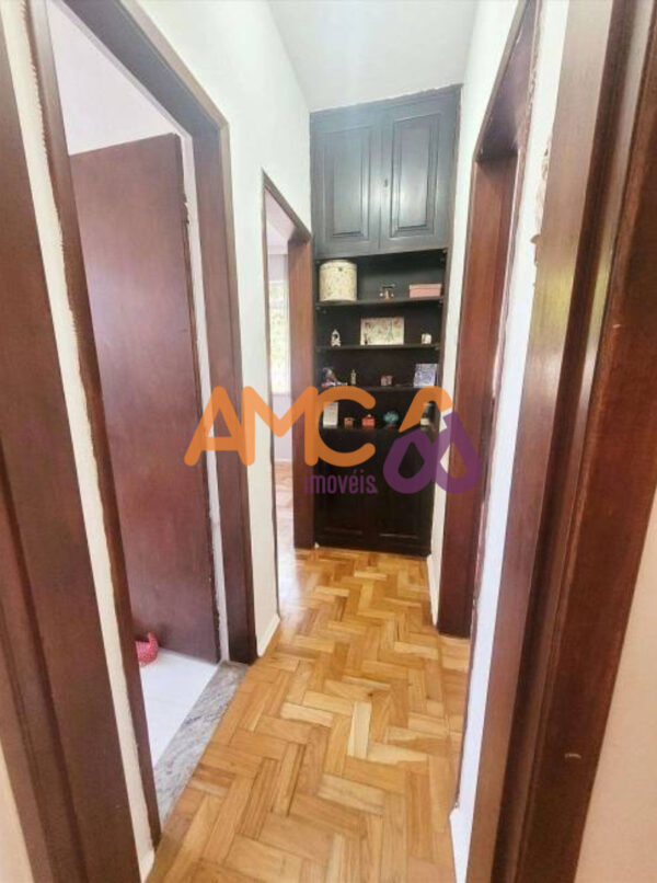 Apartamento com 3 qts., reformado, no bairro Floresta AMC534 - Image 5