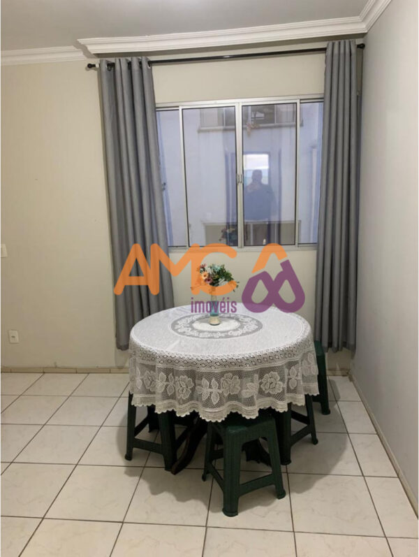 Apartamento com 2 Qts no bairro Silveira AMC551